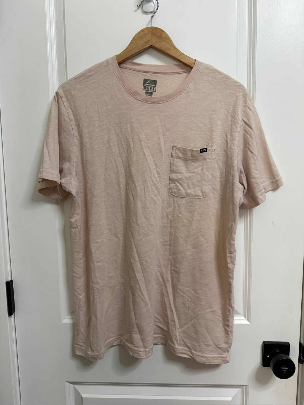 Reef Short-Sleeve Pocket Tee In Light Pink